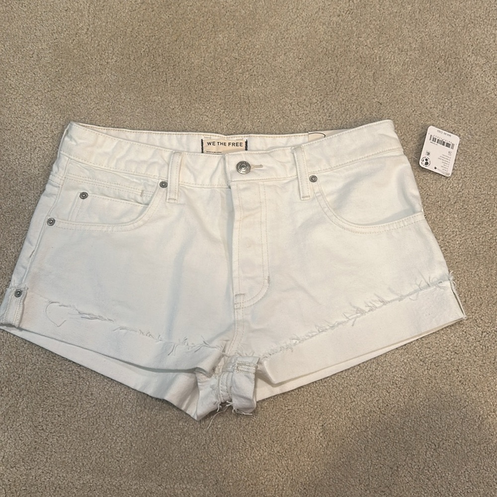 NWT! We The Free Cali Cuffed Shorties - Picture 4 of 9
